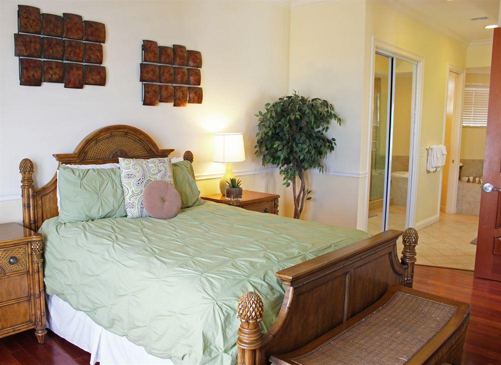 Key West Harbour Oceanfront Suites Exterior foto