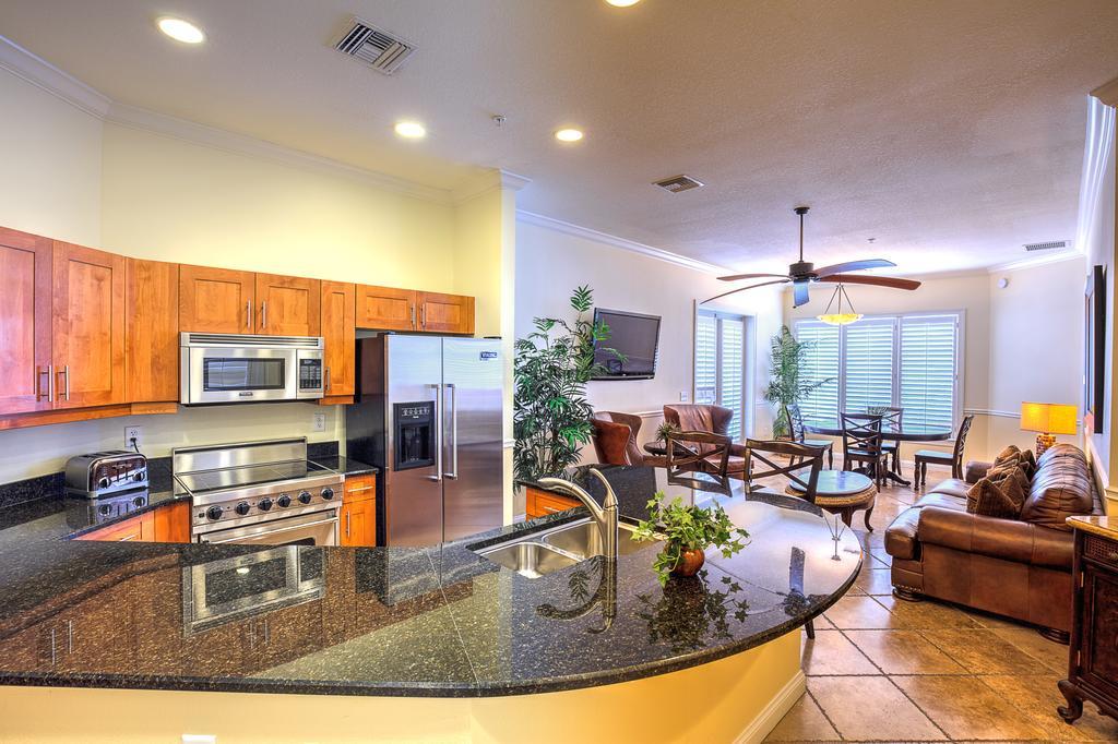 Key West Harbour Oceanfront Suites Habitación foto